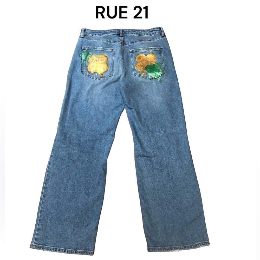 RUE 21 distressed shamrock jeans